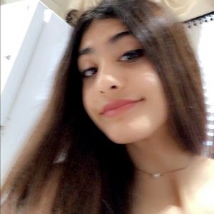 Meet your Posher, Rivah